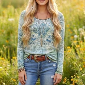 Xcit USA Top Womens Small White Green Blue Long Sleeve Owl Rhinestone Y2K Shirt